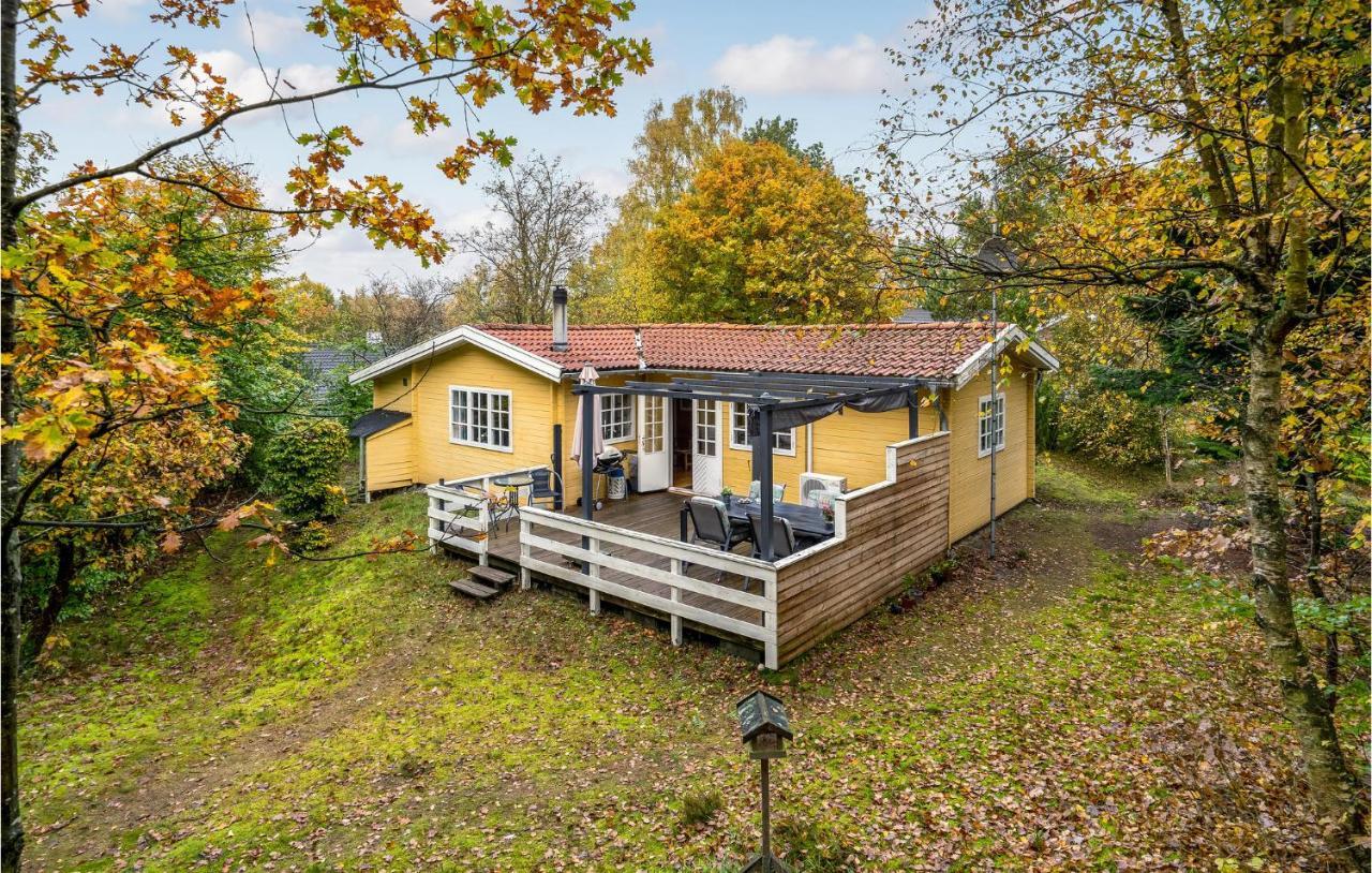 3 Bedroom Cozy Home In Børkop Exterior foto