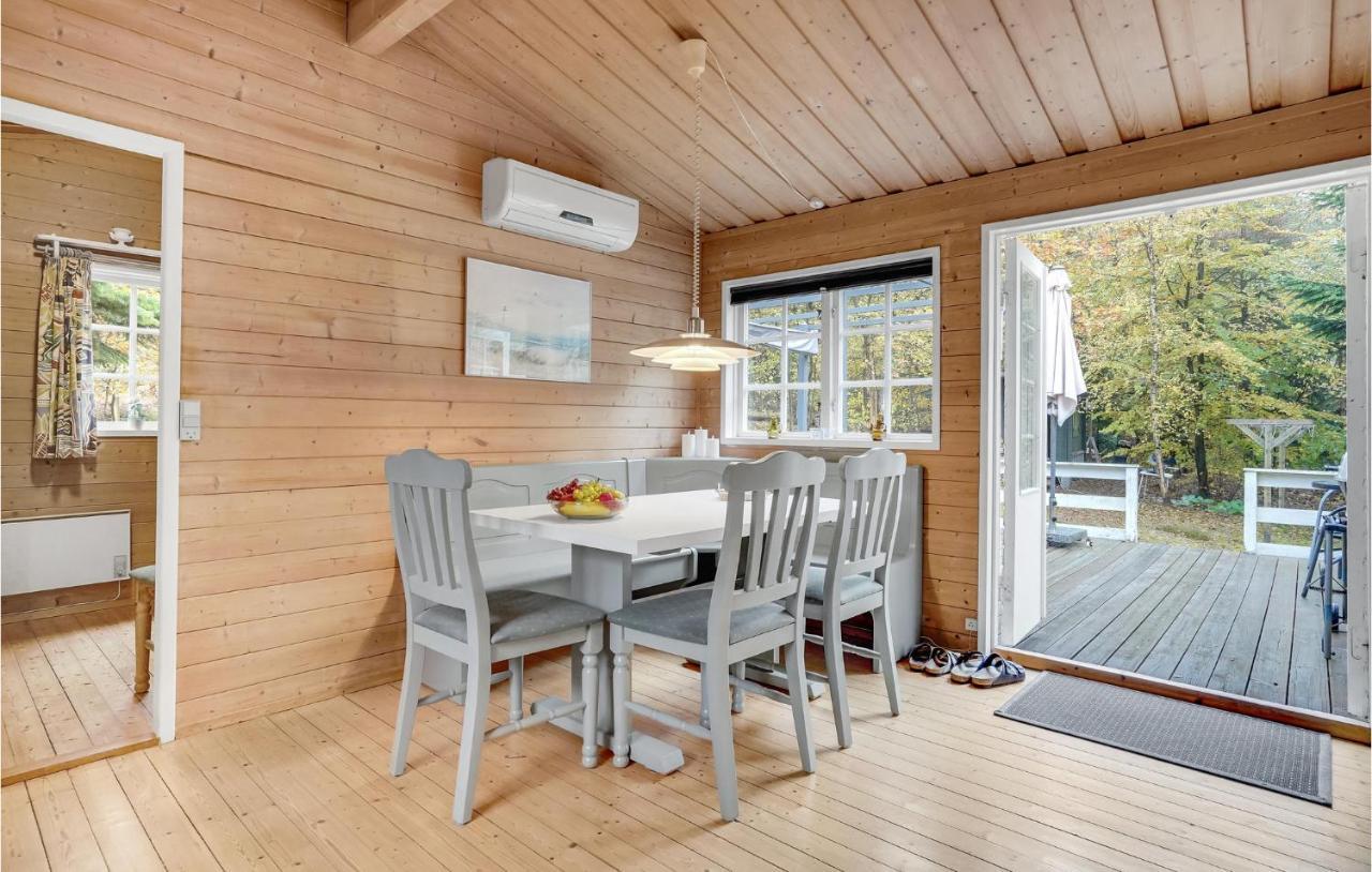 3 Bedroom Cozy Home In Børkop Exterior foto